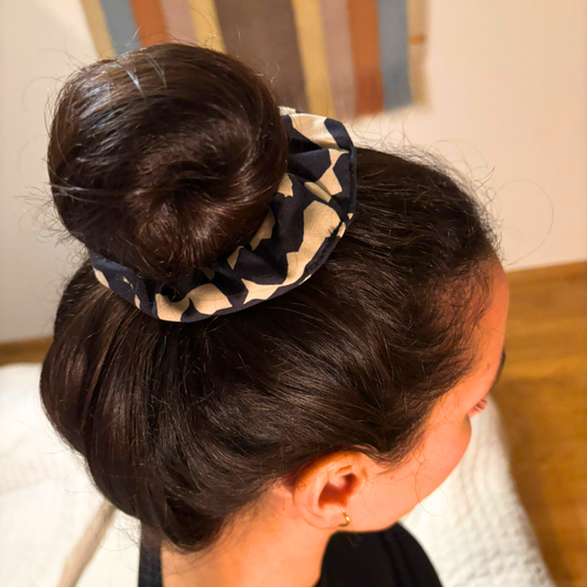 Scrunchie "Geometrisch Schwarz/Weiß"