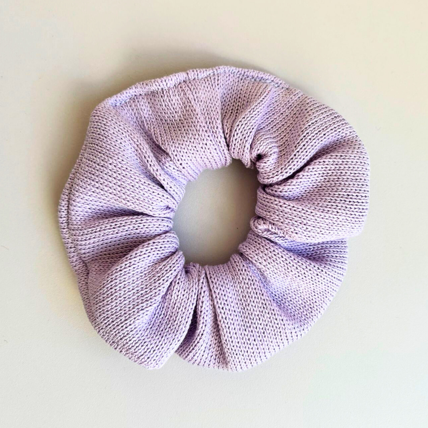 Scrunchie "Baumwollstrick Flieder"