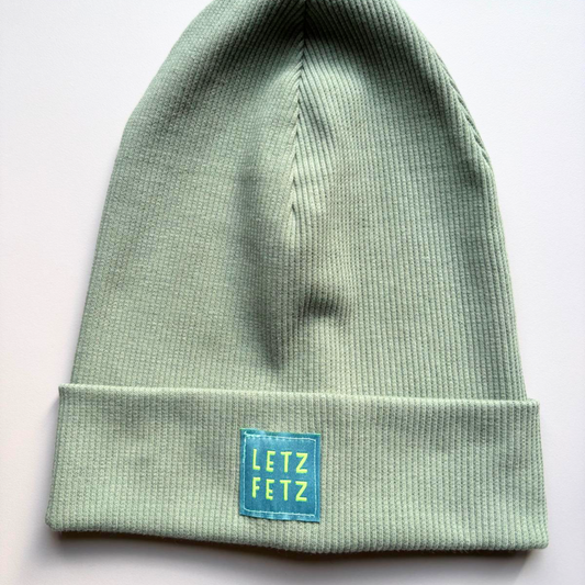 Beanie "helles olivegrün/LETZ FETZ" (KU 39-43cm)